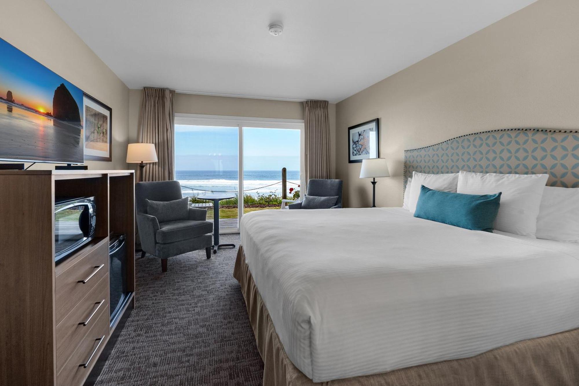 Pelican Shores Inn Линкън Сити Екстериор снимка