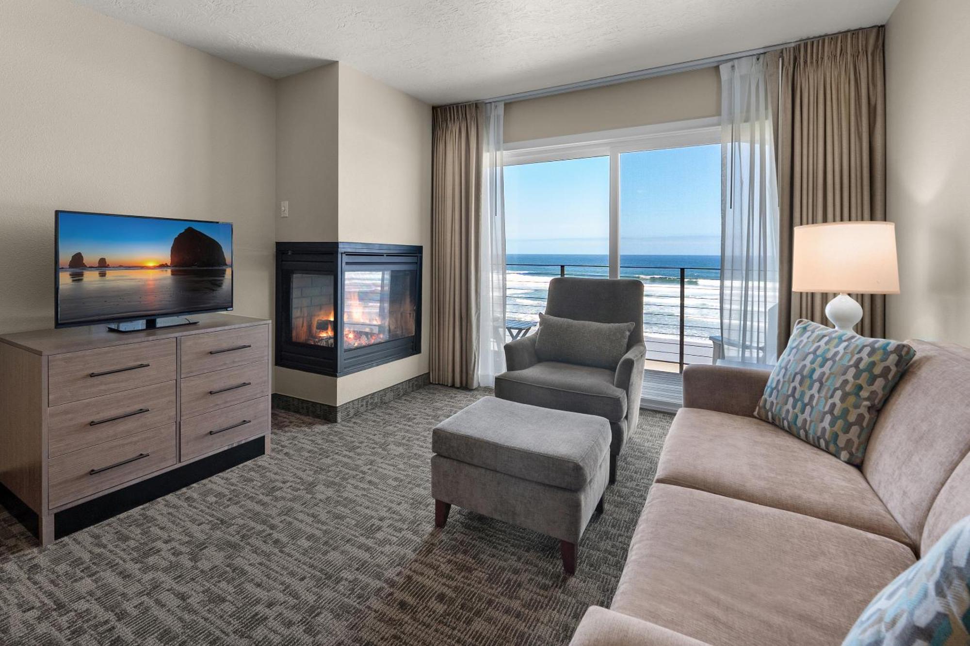 Pelican Shores Inn Линкън Сити Екстериор снимка